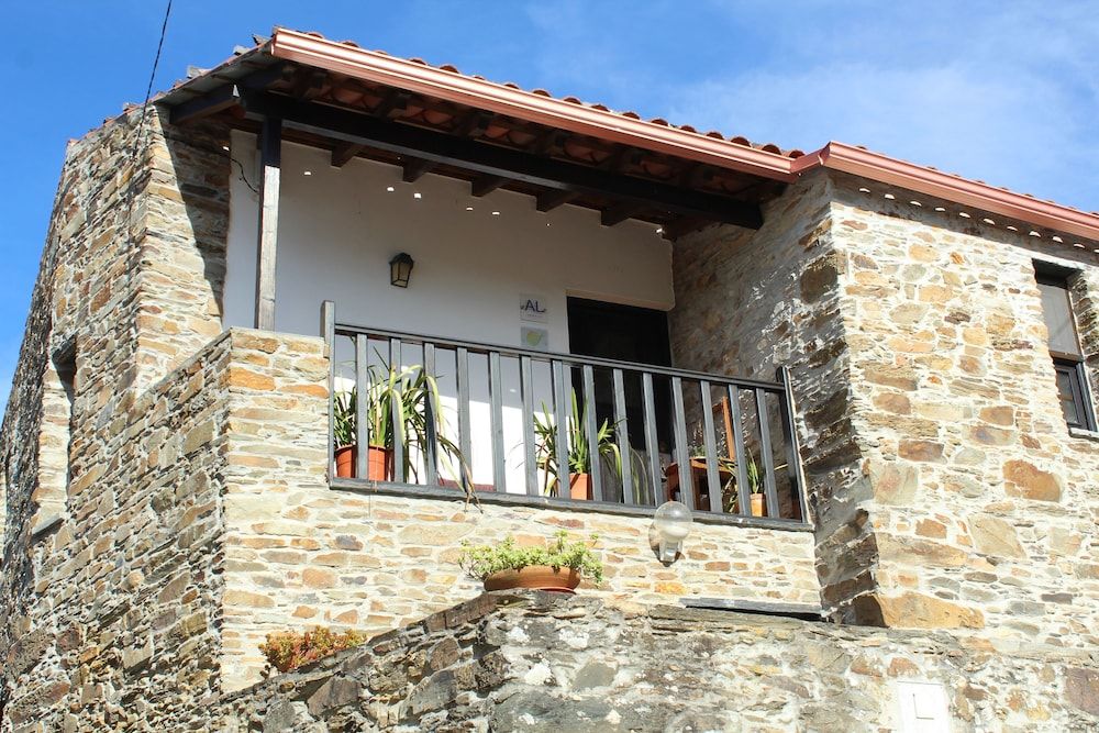 Casas de Pedra - Casa da Avó -1 estrelas em Proença-a-Nova