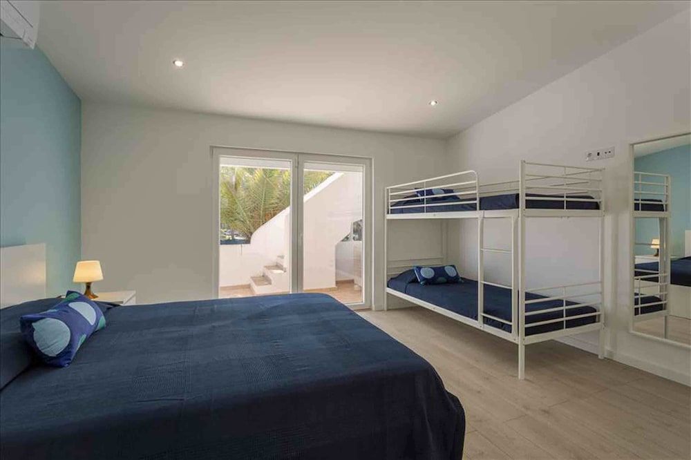 Vicky Rae Beach House 3