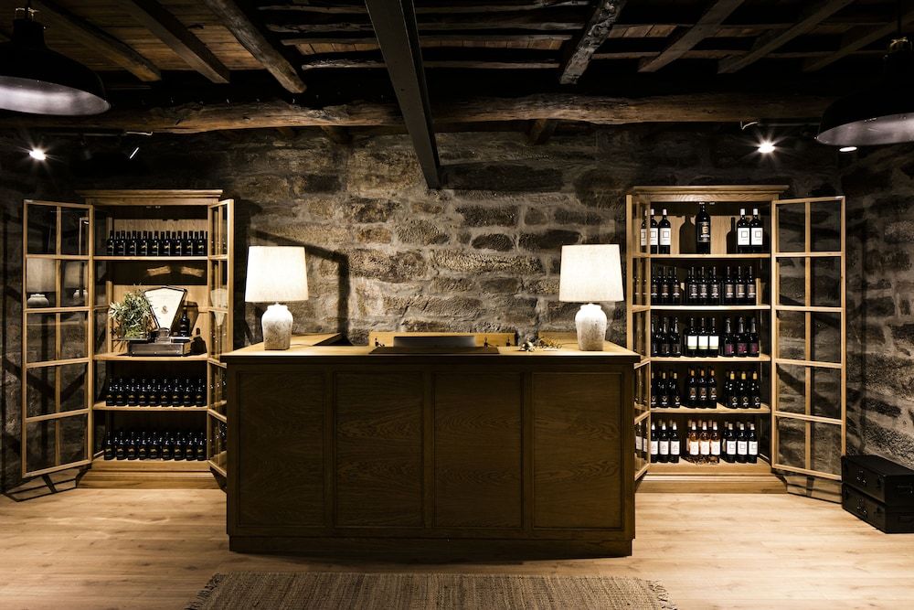 Quinta de S. Bernardo Winery & Farmhouse 2