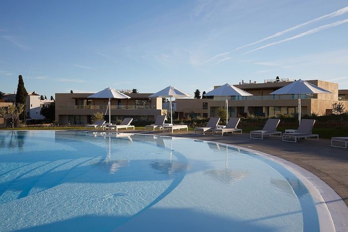 ☀️ Aldeamento Turístico 4* com localização premium e situado perto do mar | Armação de Pêra