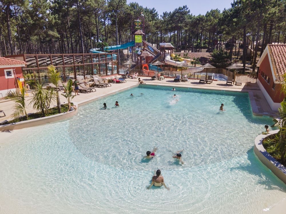 Ohai Nazaré Outdoor Resort 1