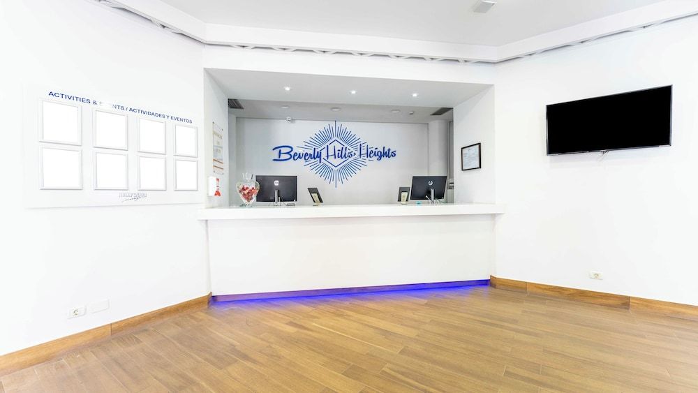 Ona Beverly Hills Heights 2