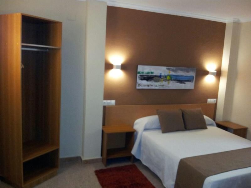 Hostal Ciudad De Lepe 2