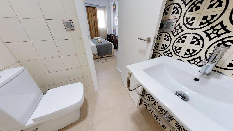 Hostal Boutique La Española by Bossh Hotels 2