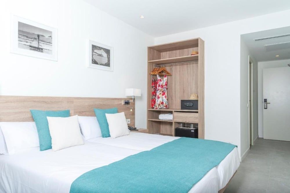 Aparthotel Marina Drach 3