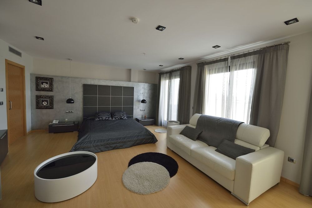 Hotel Ciutat D' Amposta 1