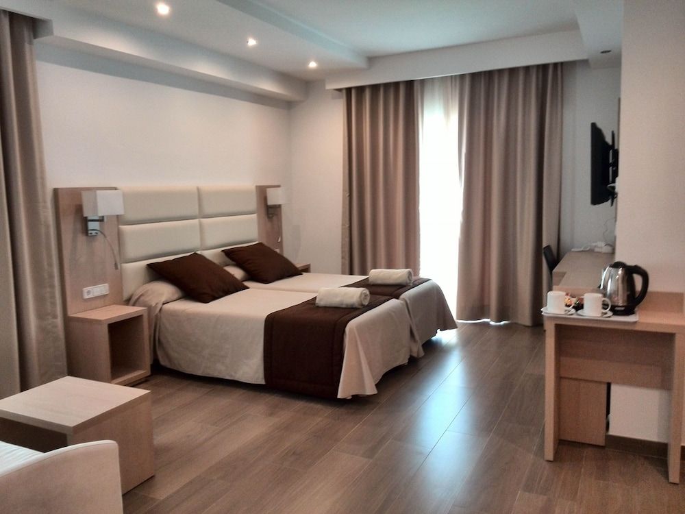 Hostal La Cigüeña 3