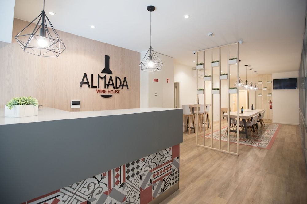 Almada Wine House 2
