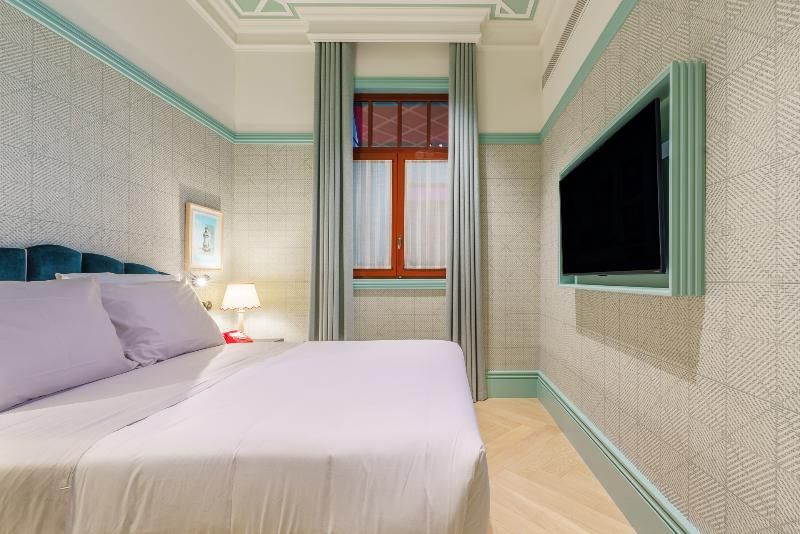 The Editory Boulevard Aliados Hotel 1