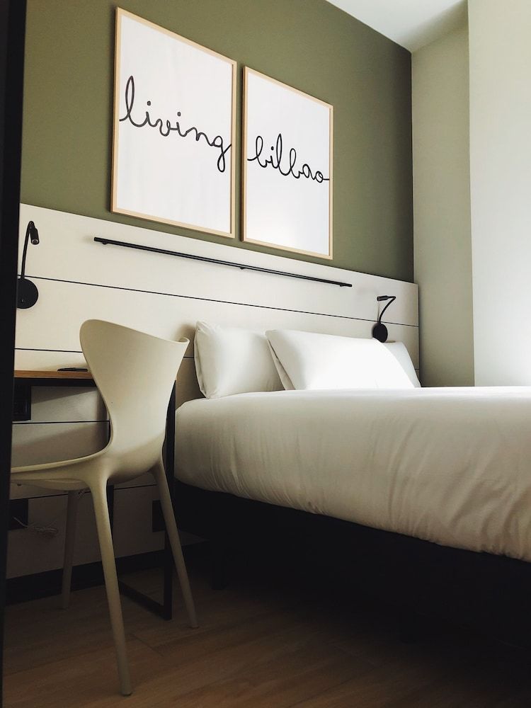 Hotel Bed4U Bilbao 3