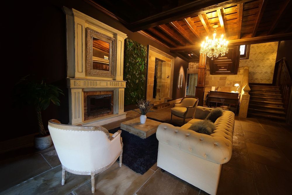 Casona De La Pinta 2