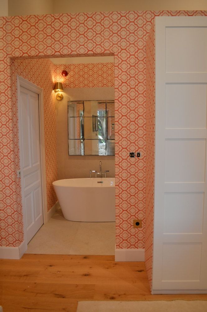 Helguera Palacio Boutique & Antique 2