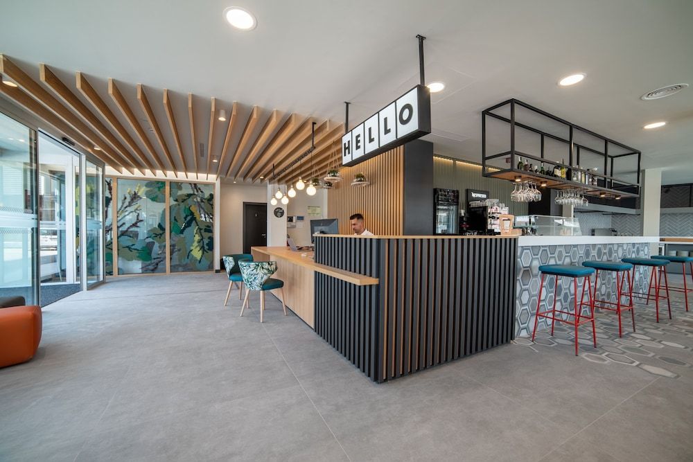 Hotel Bed4U Santander 3