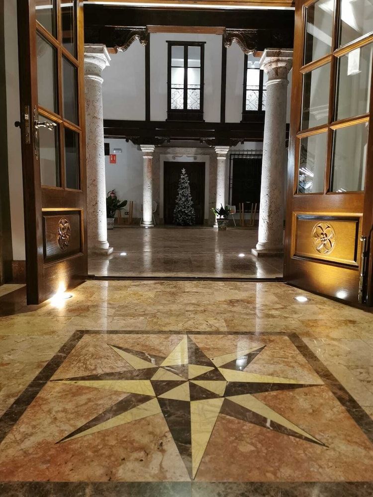 QB Almagro Centro -1 estrelas em Almagro