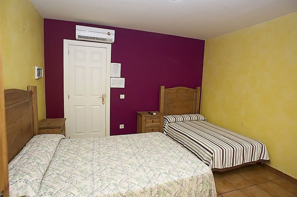 Hostal Velarde 2