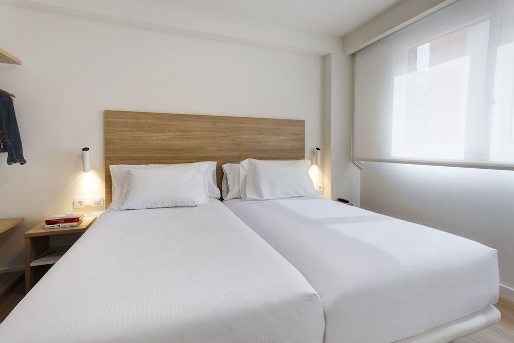 Sercotel Logroño Suites 1