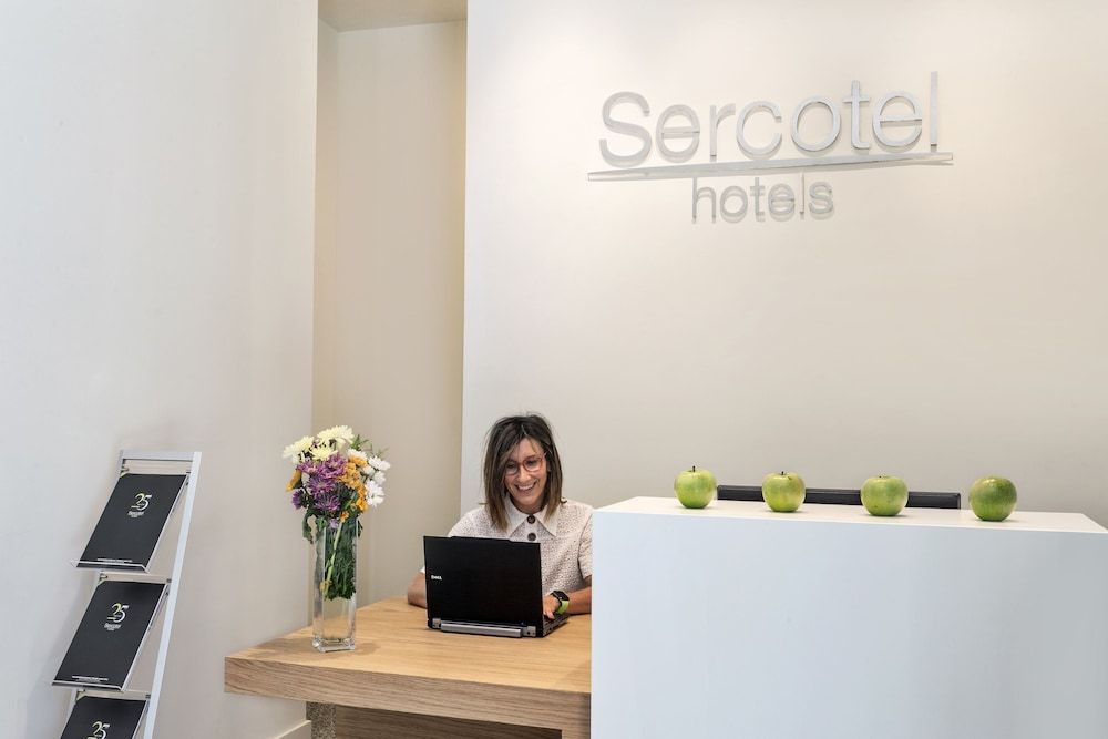 Sercotel Logroño Suites 2