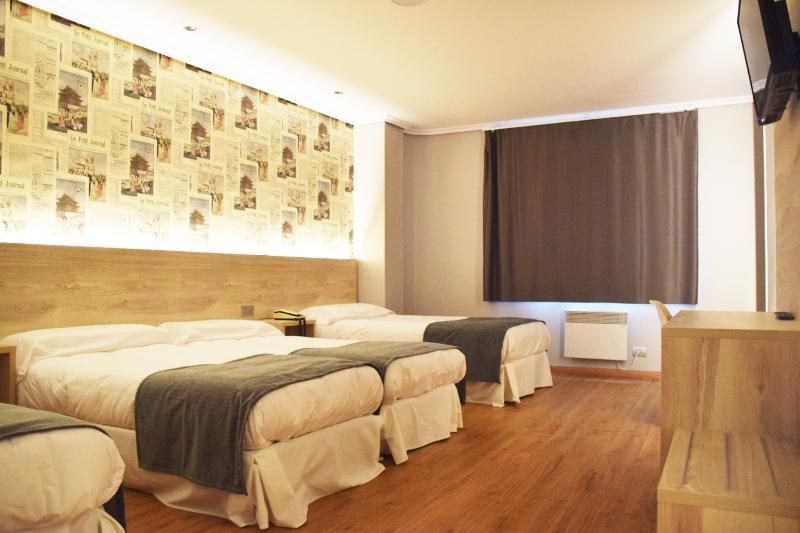 Hospedium Hotel La Marina 2