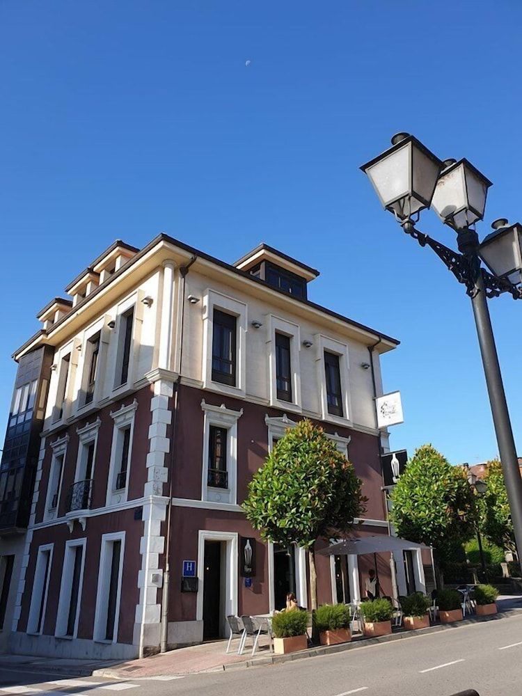 Hospedium Hotel La Casona del Conde 1