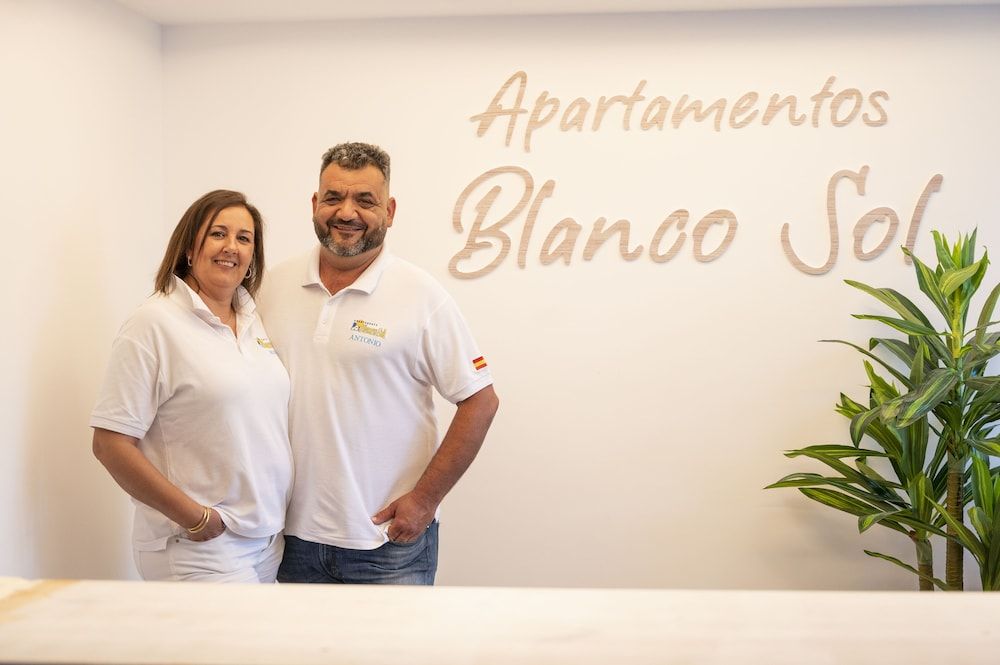 Apartamentos Blanco Sol 2