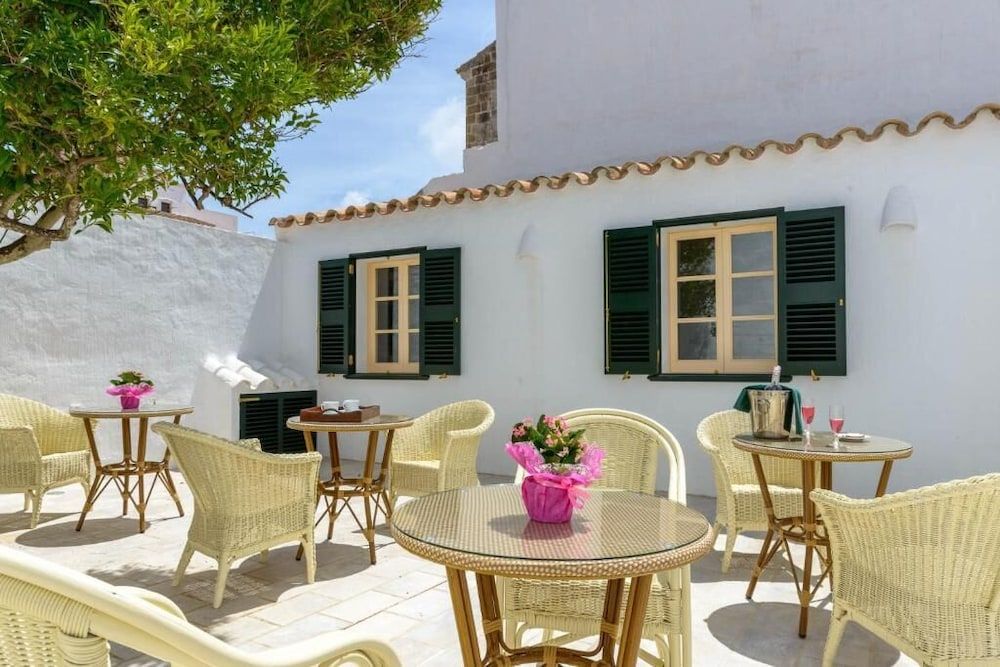 Seranova Luxury Hotel - Adults Only 1