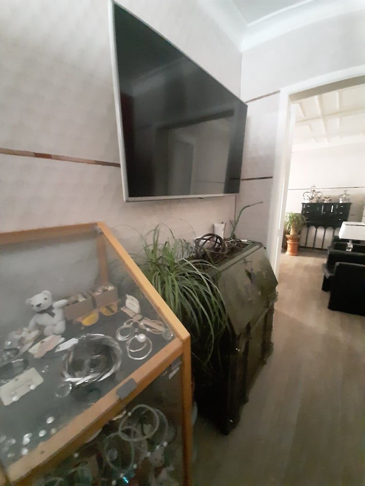 The Corner House Hostal 2