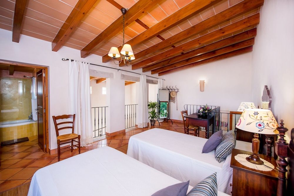 Hotel Agroturismo Can Bessol 2