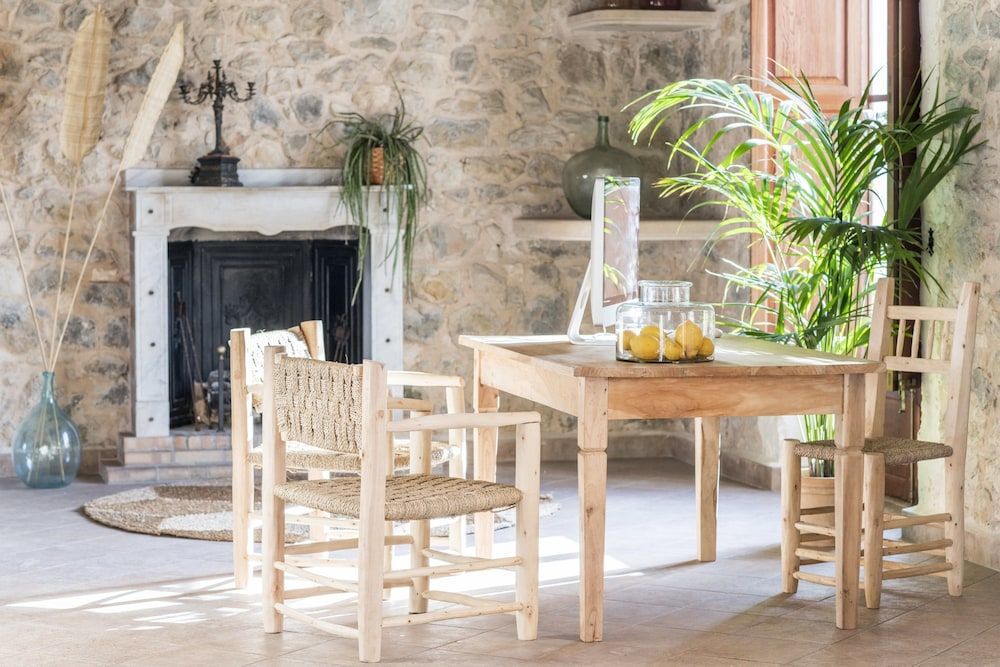 Curolla Petit Hotel 2