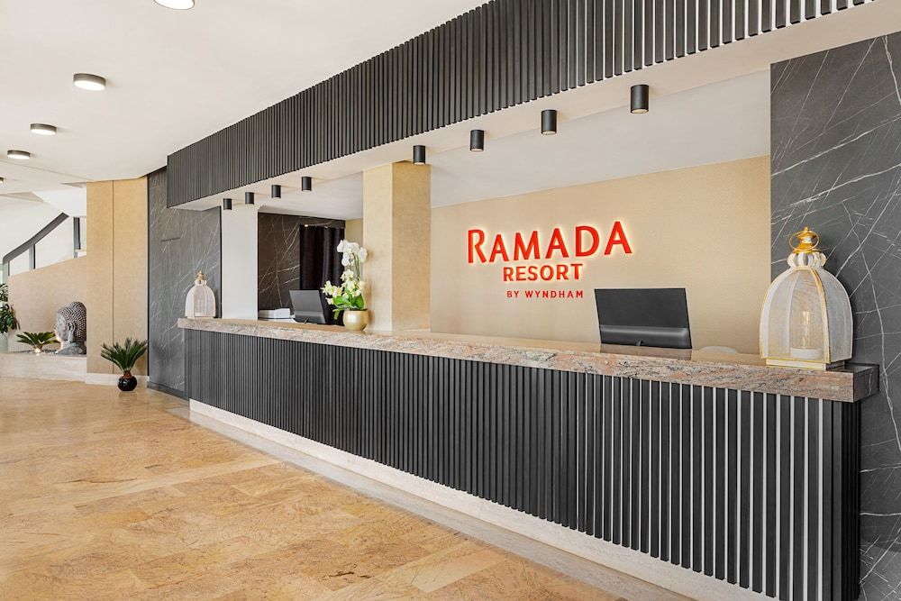 Ramada Resort by Wyndham Puerto de Mazarron 2