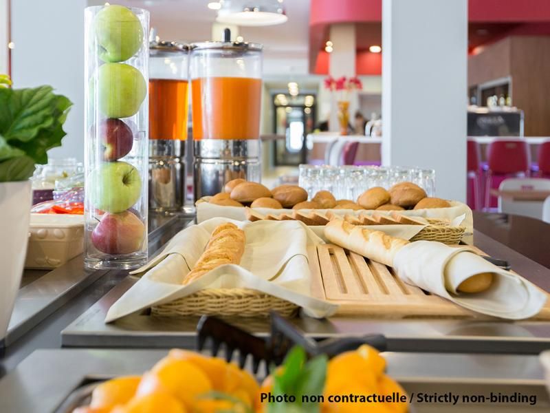 Ibis Styles Sevilla Santa Justa 1