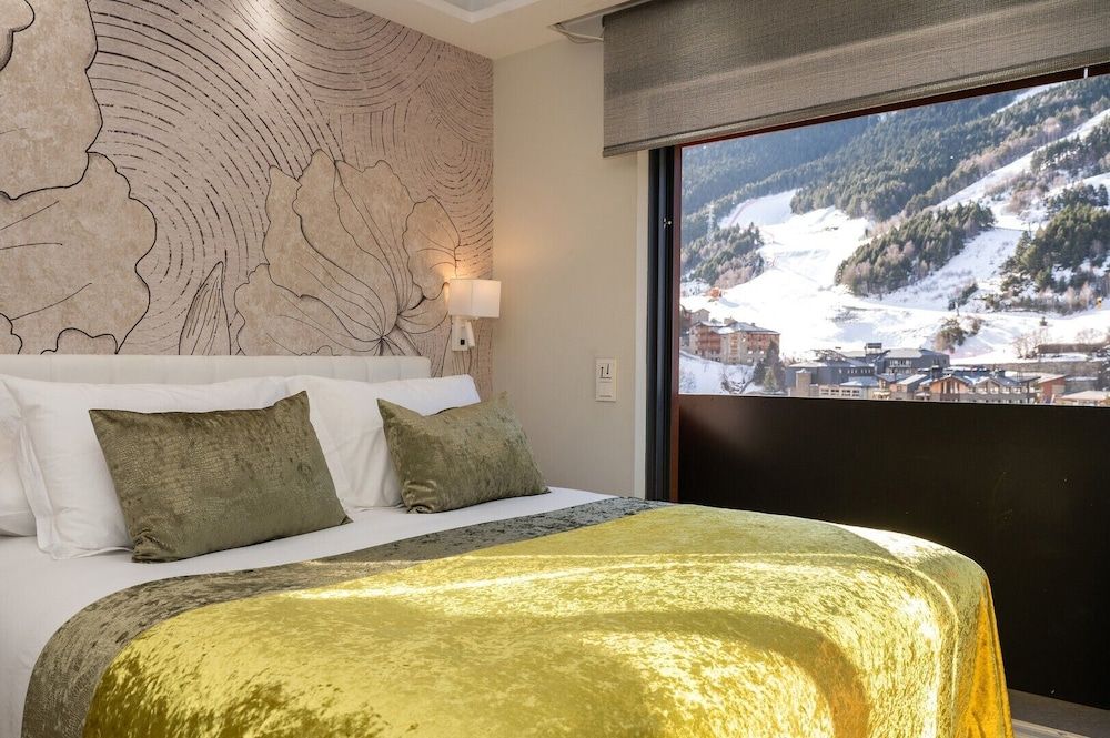 THE MIRROR - Luxury apartments 2