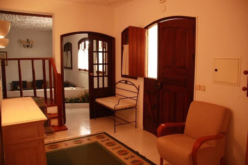 Roulito's Guest House -1 estrelas em Castro Marim