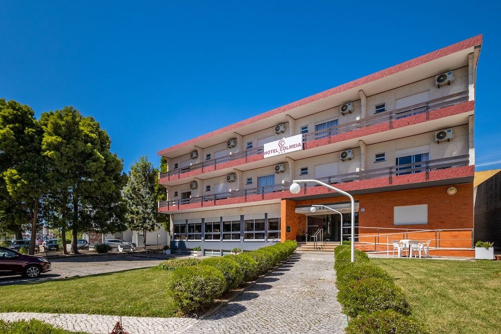 HOTEL COLMEIA MONTE REAL 3 estrelas em Leiria