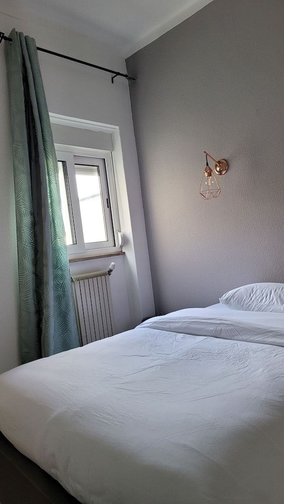 Residencia Paris Marinha -1 estrelas em Marinha Grande