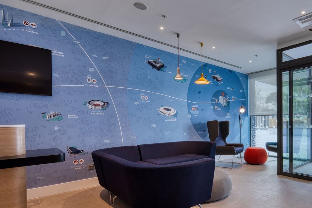 Holiday Inn Express Madrid Airport, an IHG Hotel 3