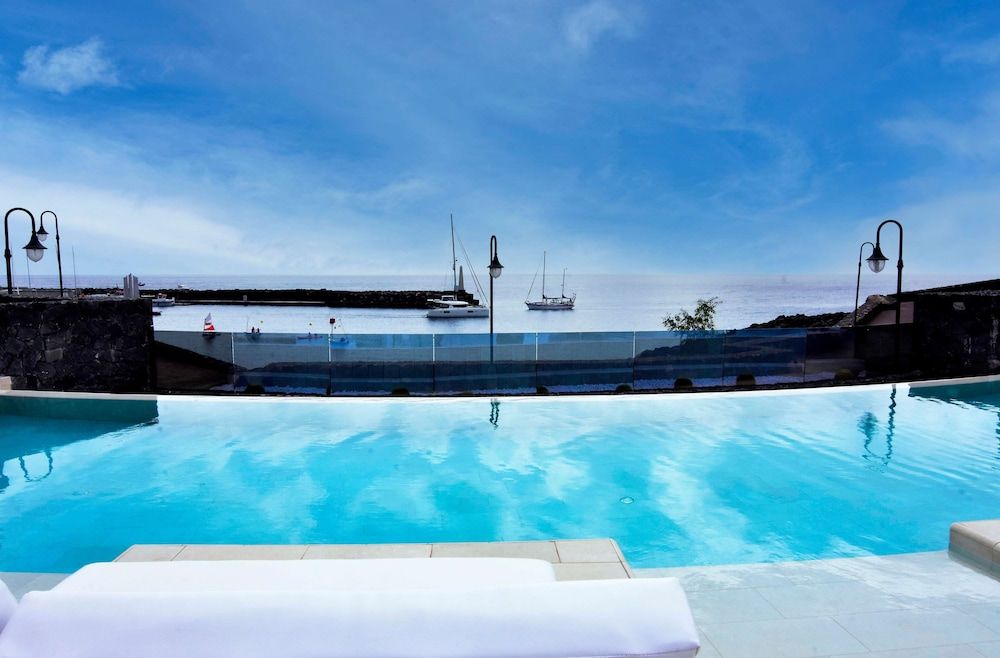 Royal Marina Suites Boutique Hotel 1