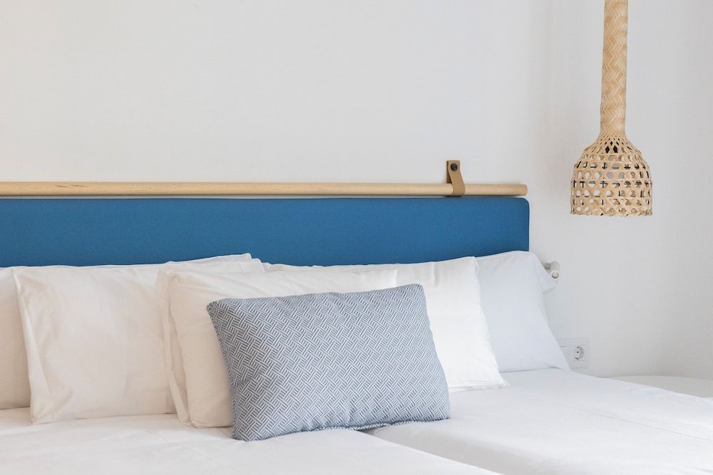 Esmeralda Cotillo Homes by LIVVO 3