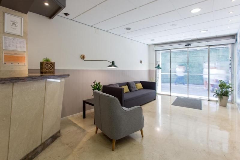 Hostal Opera Ramblas 1