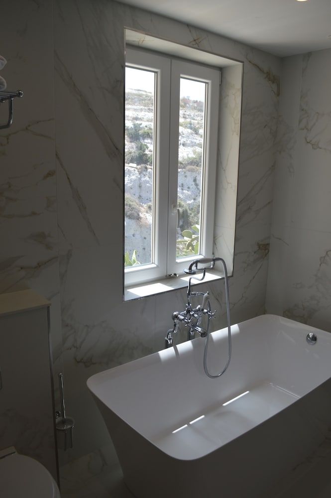 Cesca Boutique Hotel 3