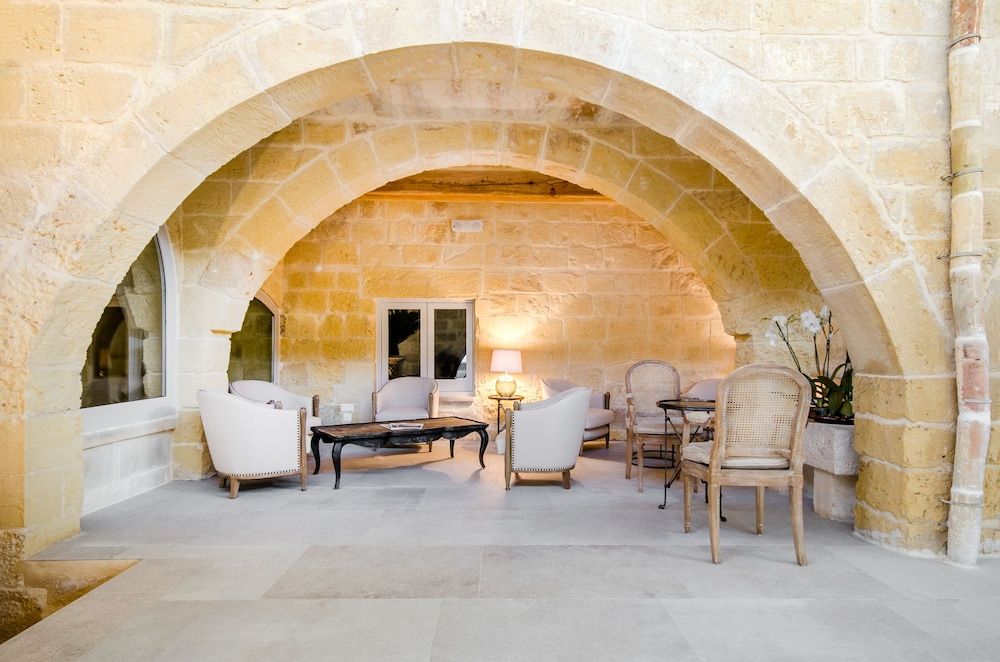 Cesca Boutique Hotel 2