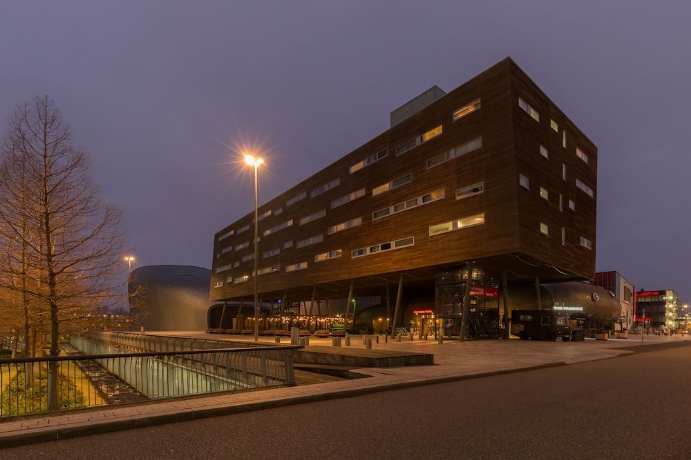 Leonardo Hotel Almere City Center