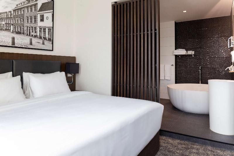 Radisson Hotel & Suites Amsterdam South 3