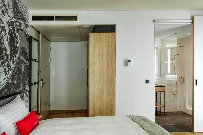 IntercityHotel Amsterdam Airport 4 estrellas en Hoofddorp
