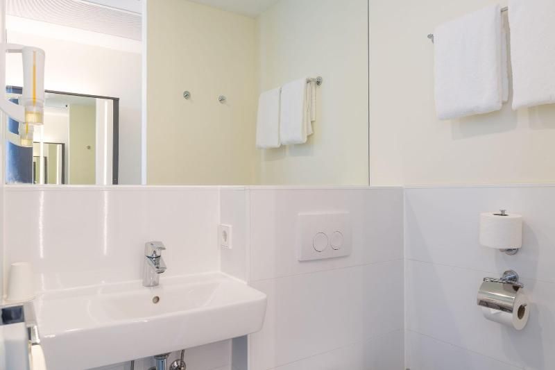 Maxhotel Amsterdam Airport Schiphol 2