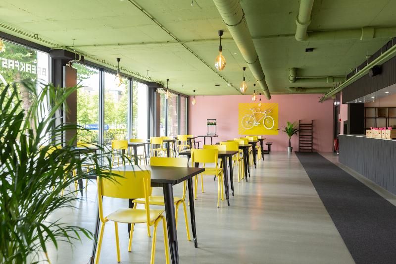 Urban Hotel The Golden Stork 3