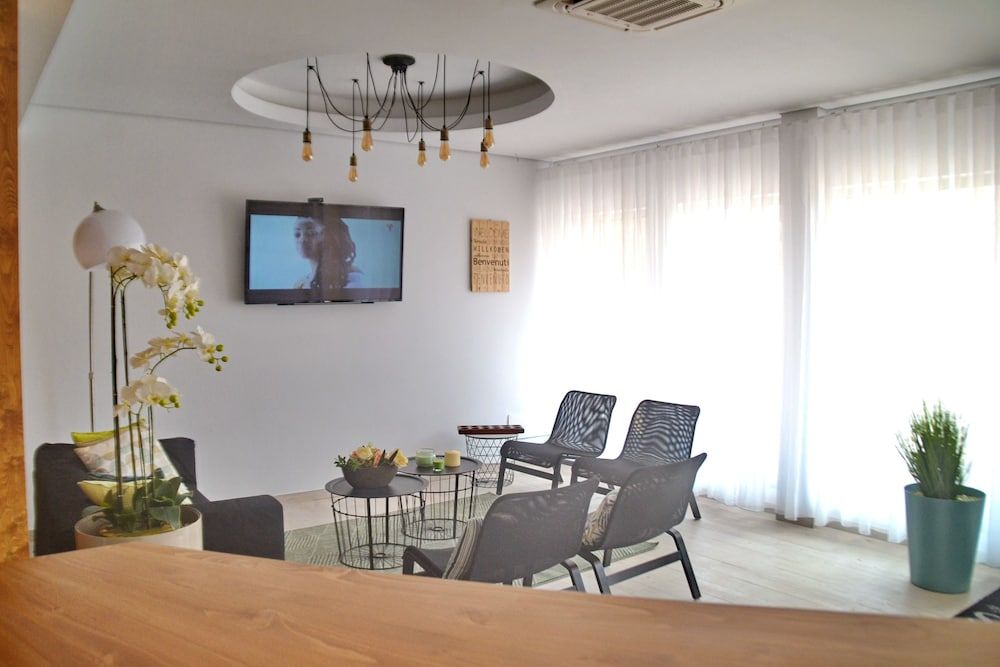 Ouril Hotel Julia 3