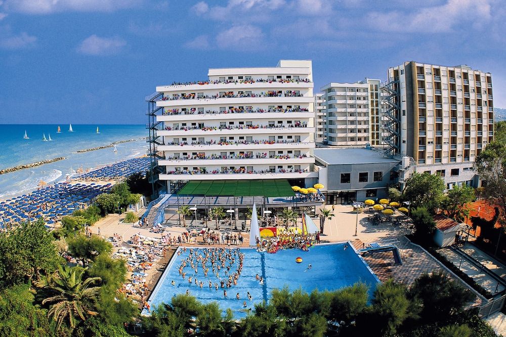 Serena Majestic Hotel Residence -1 estrelas em Montesilvano