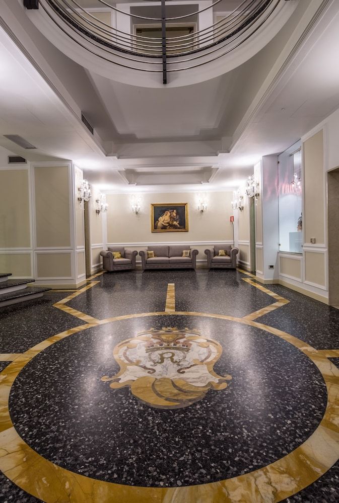 Grande Albergo Roma 2