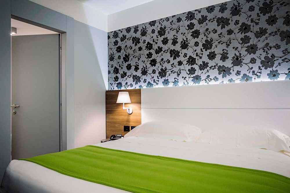 Link124 Hotel 4 estrellas en Parma