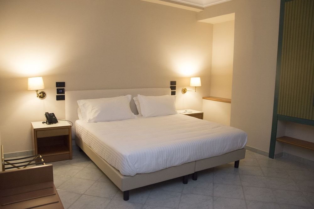 Hotel Commercio 4 estrelas em Battipaglia